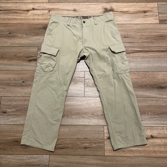 Men's Under Armour UA Cargo Pants 36x30 Beige Nylon Lightweight Casual Outdoor - Picture 1 of 11